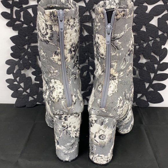 Floral Ankle Boots 6 - Picture 4 of 6